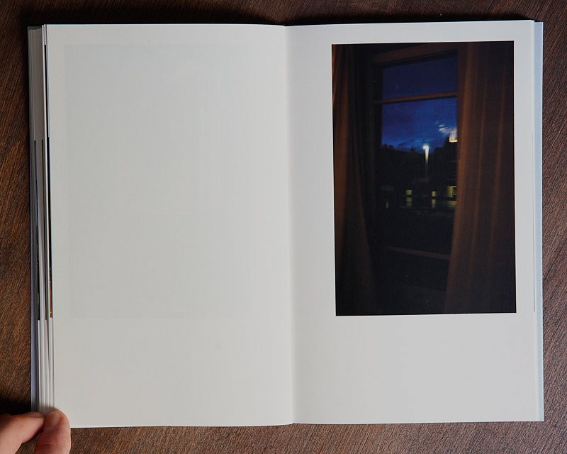 Reprodution Nein, wir stehen! Der Bahnhof fährt.